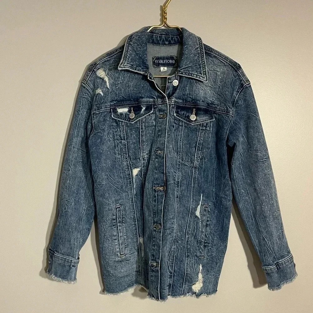 Maurices Acid Wash Distressed Denim Jacket Blue Frayed Hem Small